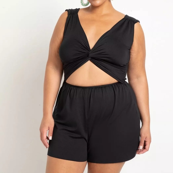 Eloquii Other - Eloquii romper style one piece swimsuit black twist cutout detail size 16 new